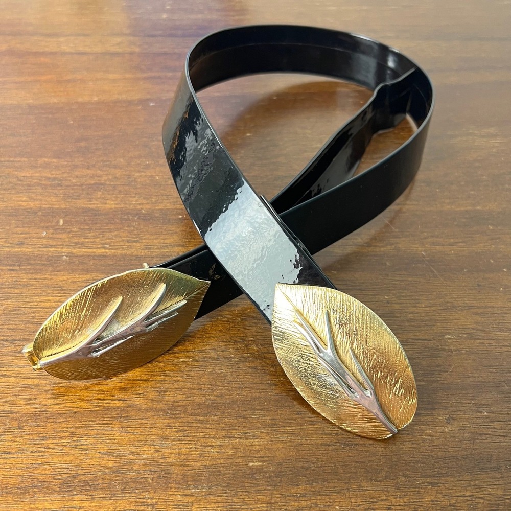 Vintage Mimi Di N 1983 Gold Leaf Belt Buckle Leaves with Branches Collectible